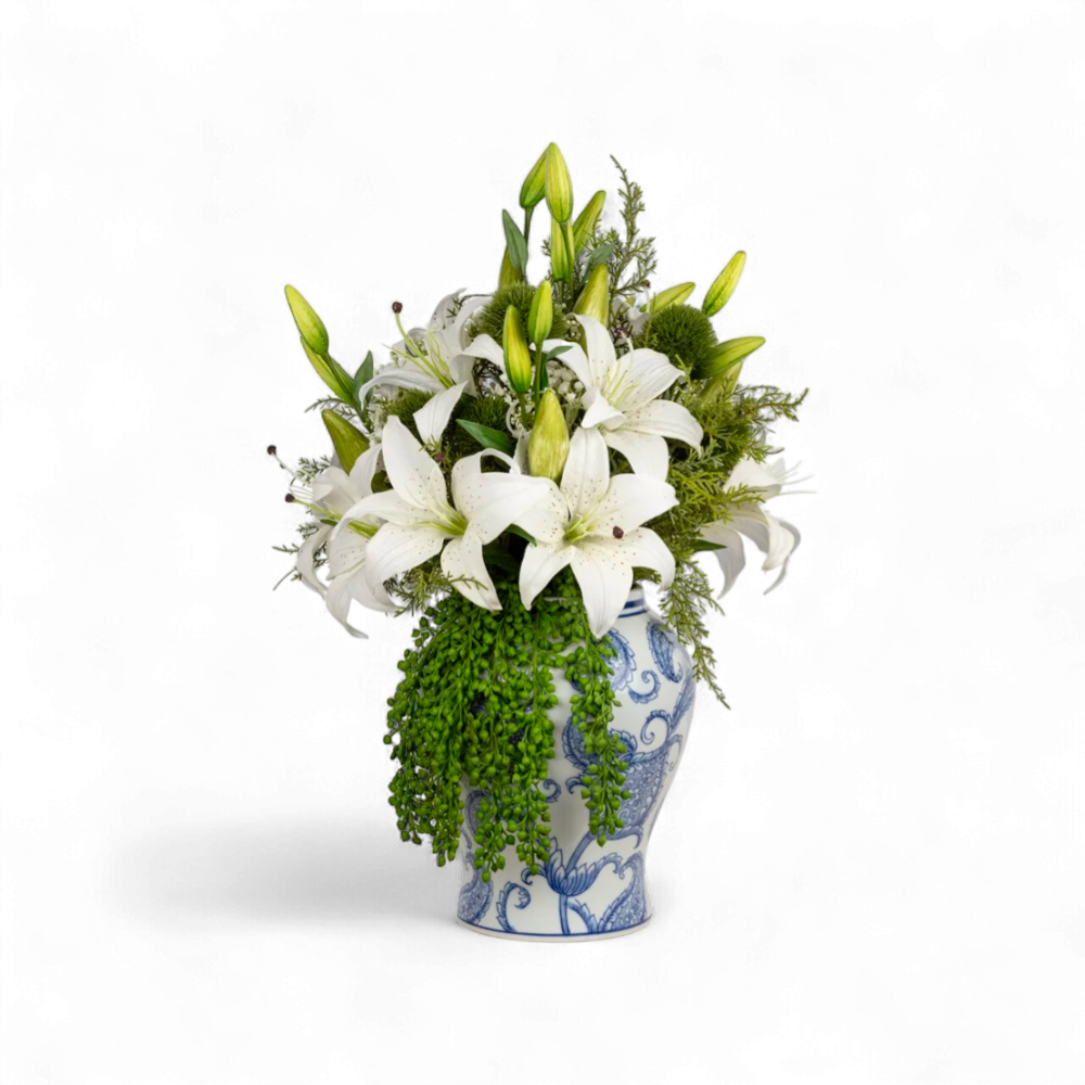 Beyaz Lilyum Aranjmanı – Bleu Blanc Seramik Vazoda